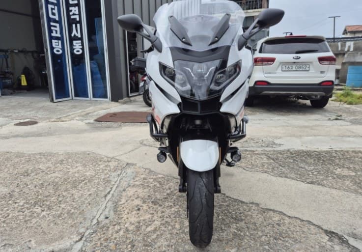 BMW K1600GT