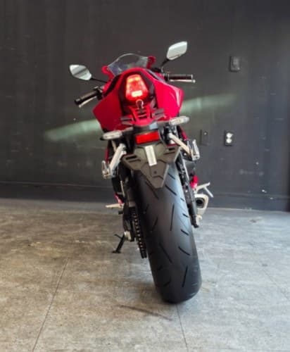 Honda CBR650R E-Clutch