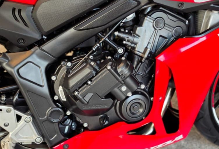 Honda CBR650R E-Clutch