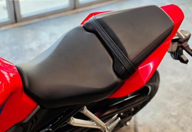 Honda CBR650R E-Clutch