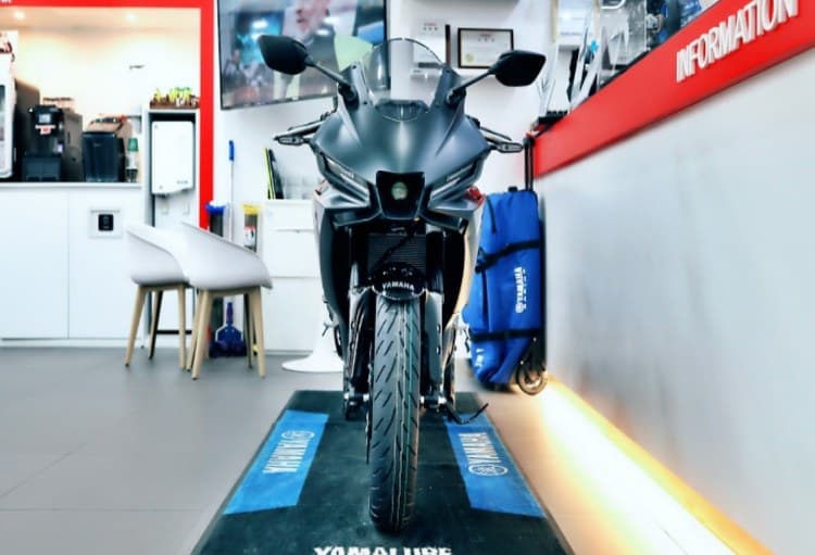 Yamaha YZF-R3 (ABS)